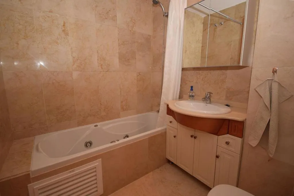Apartment El Pensador, Luxe Appartement Aan Golfbaan Benalmadena